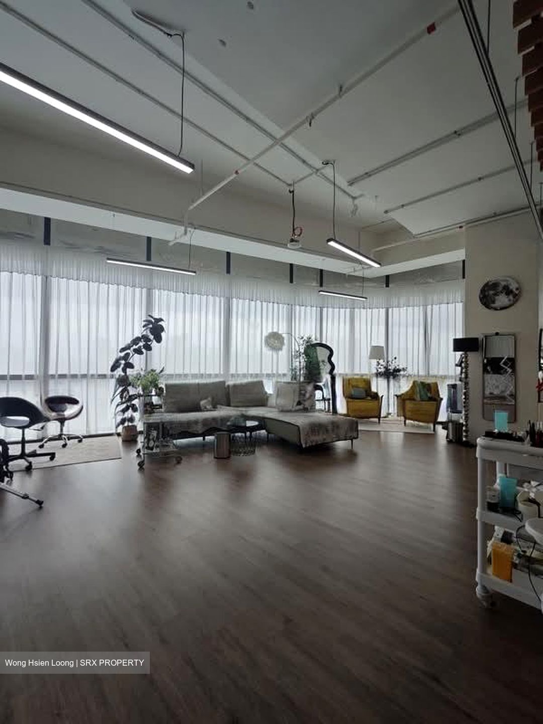 Woods Square (D25), Office #560840611